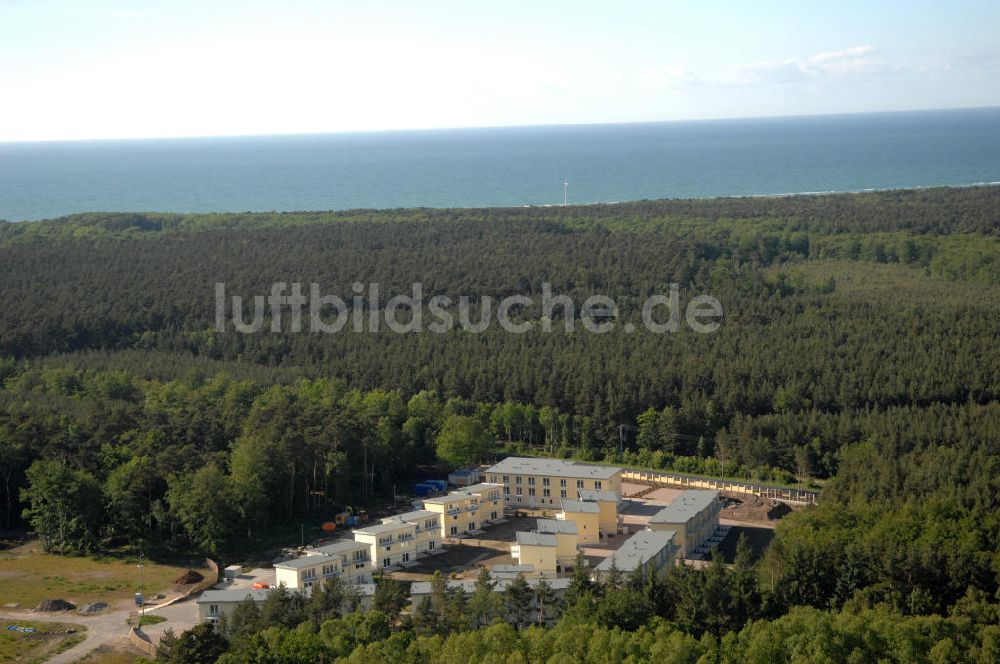 Graal-Müritz von oben - Ferienwohnpark im Küstenwald der HAWO Bauträger KG in unmittelbarer Strandnähe im Ostseeheilbad Graal-Müritz