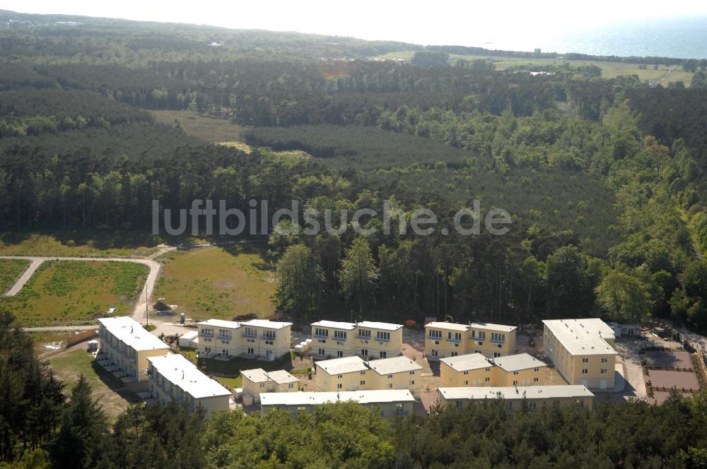 Graal-Müritz aus der Vogelperspektive: Ferienwohnpark im Küstenwald der HAWO Bauträger KG in unmittelbarer Strandnähe im Ostseeheilbad Graal-Müritz