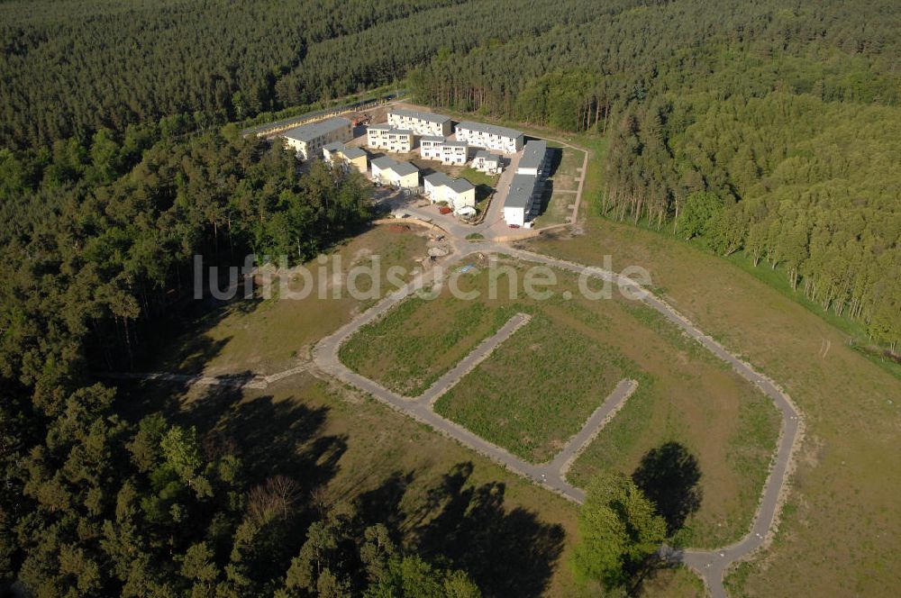 Graal-Müritz aus der Vogelperspektive: Ferienwohnpark im Küstenwald der HAWO Bauträger KG in unmittelbarer Strandnähe im Ostseeheilbad Graal-Müritz