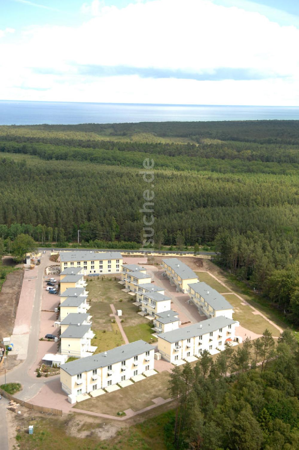 Ostseebad Graal-Müritz von oben - Ferienwohnpark im Küstenwald der HAWO Bauträger KG in unmittelbarer Strandnähe im Ostseeheilbad Graal-Müritz