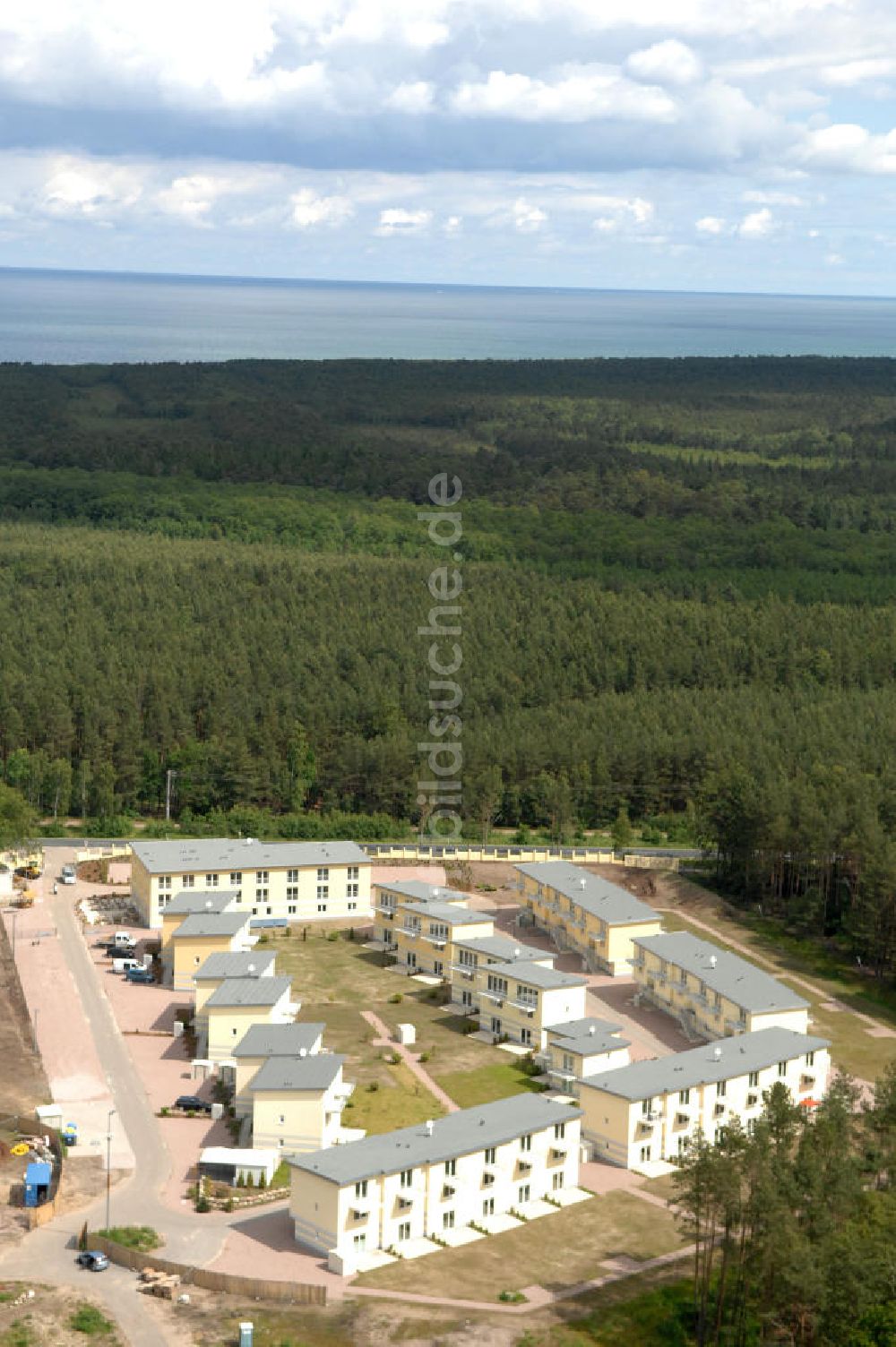 Ostseebad Graal-Müritz von oben - Ferienwohnpark im Küstenwald der HAWO Bauträger KG in unmittelbarer Strandnähe im Ostseeheilbad Graal-Müritz