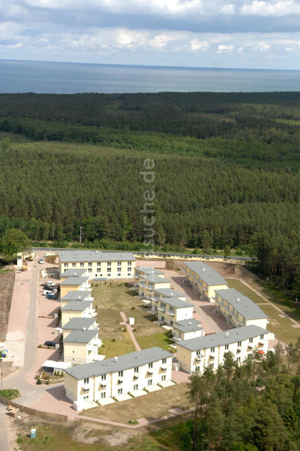 Ostseebad Graal-Müritz aus der Vogelperspektive: Ferienwohnpark im Küstenwald der HAWO Bauträger KG in unmittelbarer Strandnähe im Ostseeheilbad Graal-Müritz