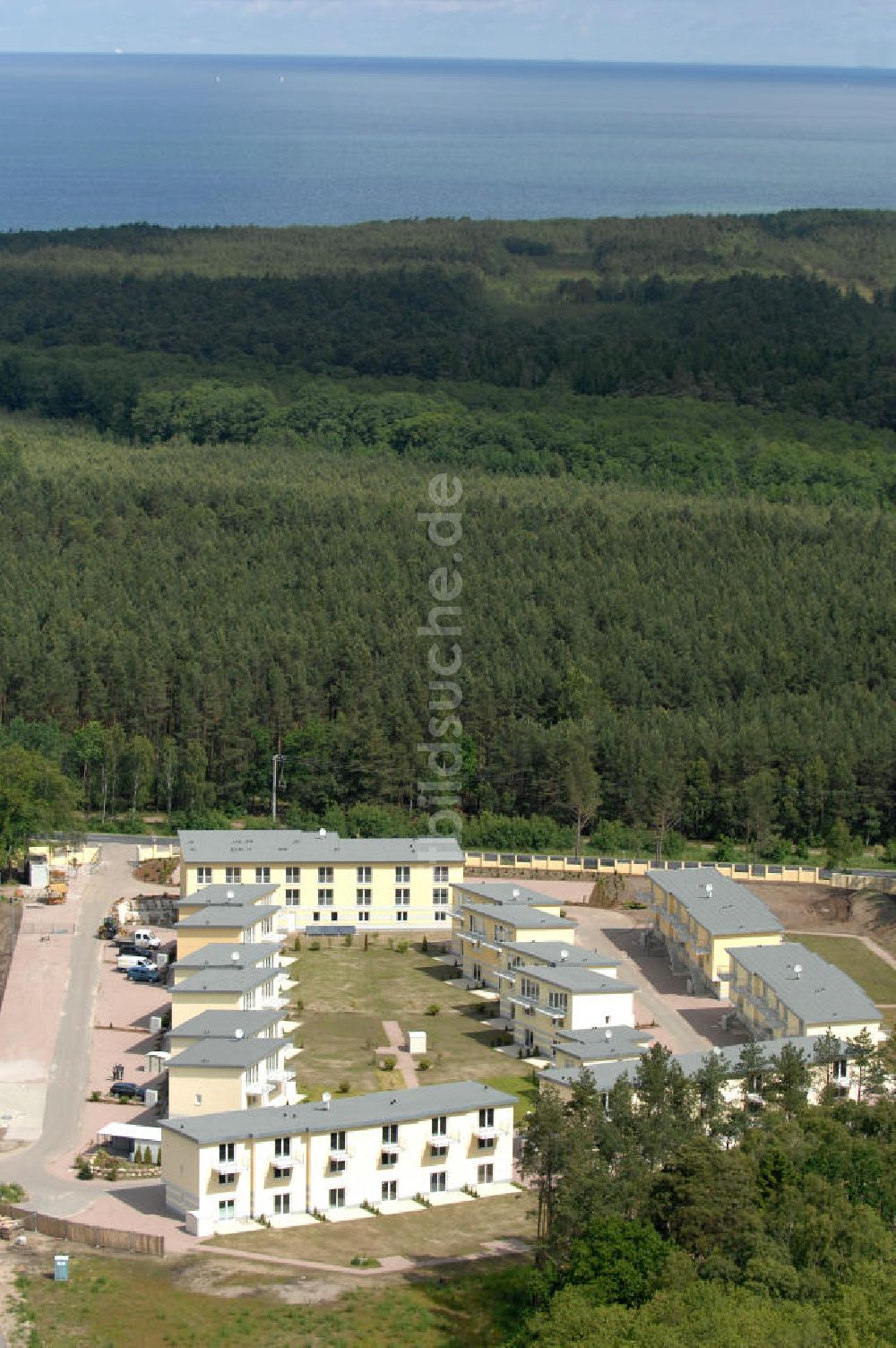 Ostseebad Graal-Müritz von oben - Ferienwohnpark im Küstenwald der HAWO Bauträger KG in unmittelbarer Strandnähe im Ostseeheilbad Graal-Müritz