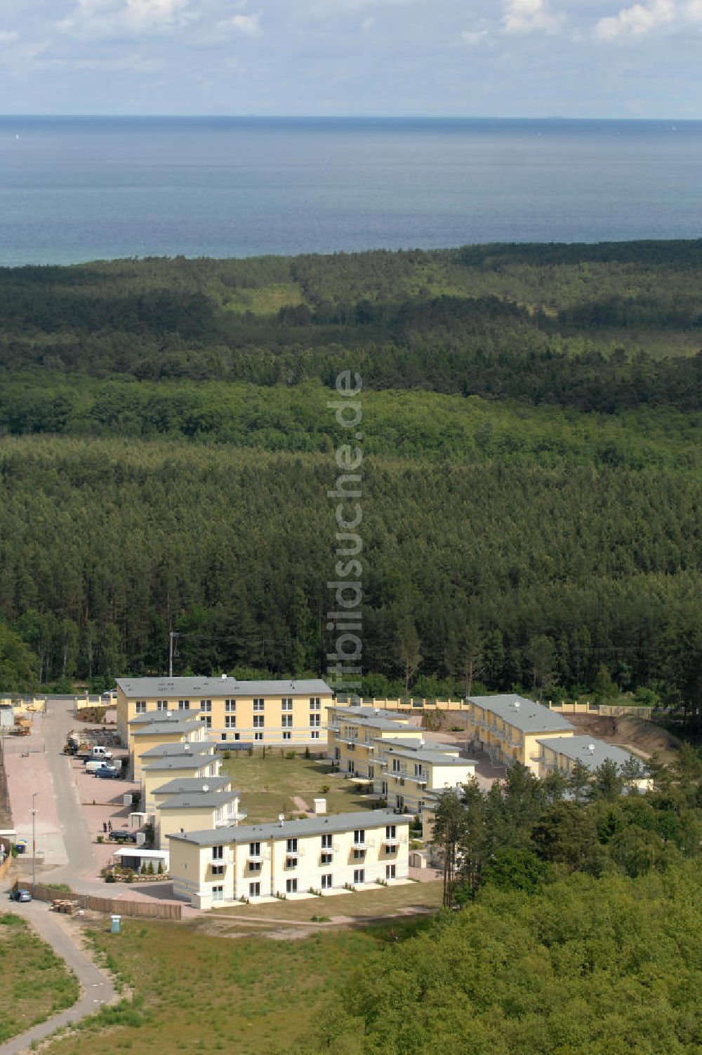 Ostseebad Graal-Müritz aus der Vogelperspektive: Ferienwohnpark im Küstenwald der HAWO Bauträger KG in unmittelbarer Strandnähe im Ostseeheilbad Graal-Müritz