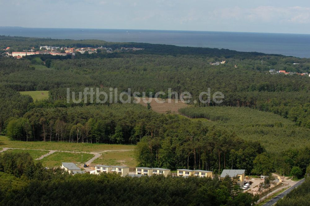 Luftaufnahme Ostseebad Graal-Müritz - Ferienwohnpark im Küstenwald der HAWO Bauträger KG in unmittelbarer Strandnähe im Ostseeheilbad Graal-Müritz