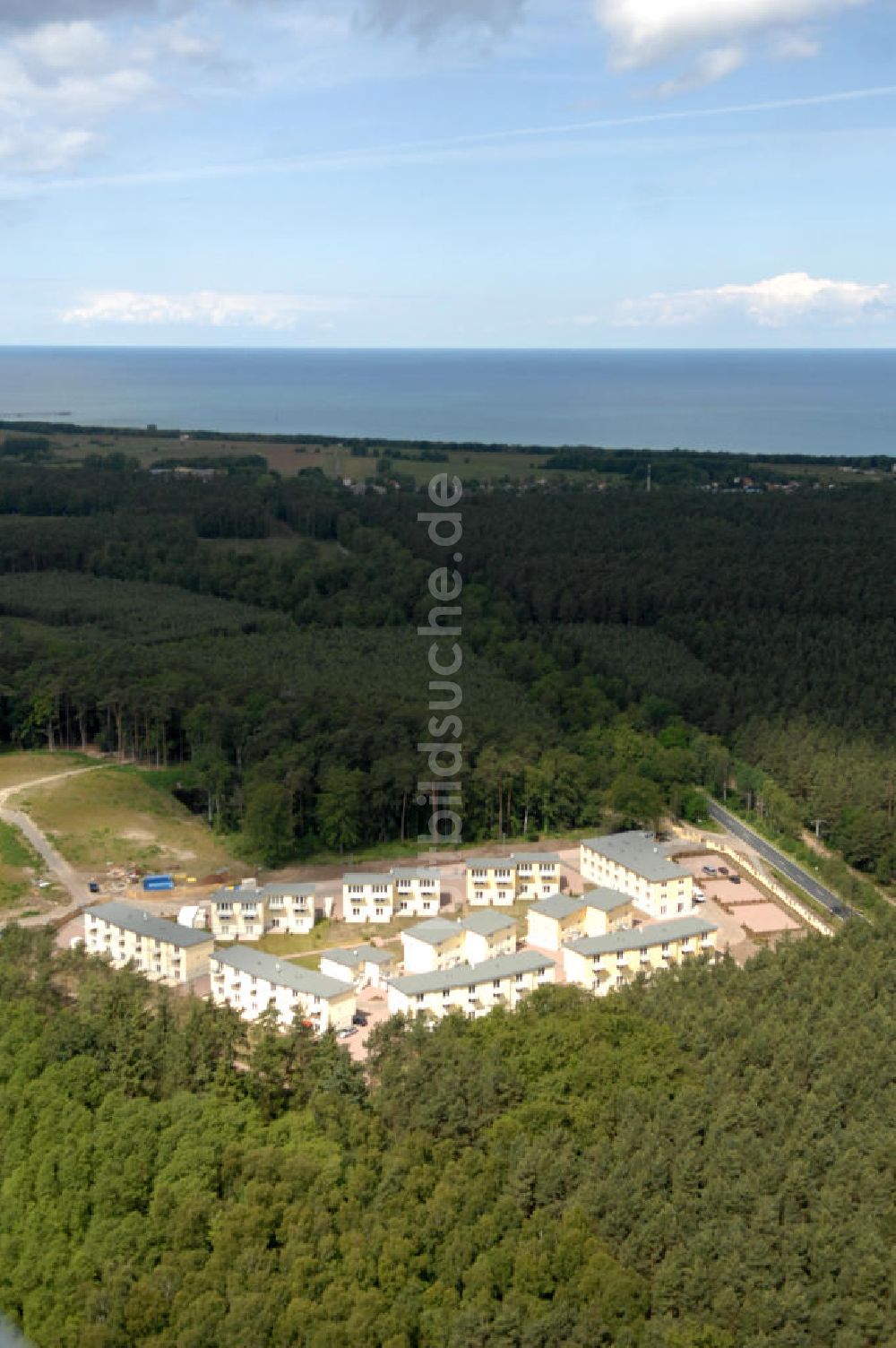 Ostseebad Graal-Müritz von oben - Ferienwohnpark im Küstenwald der HAWO Bauträger KG in unmittelbarer Strandnähe im Ostseeheilbad Graal-Müritz