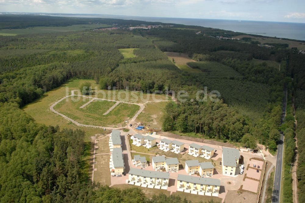 Ostseebad Graal-Müritz von oben - Ferienwohnpark im Küstenwald der HAWO Bauträger KG in unmittelbarer Strandnähe im Ostseeheilbad Graal-Müritz