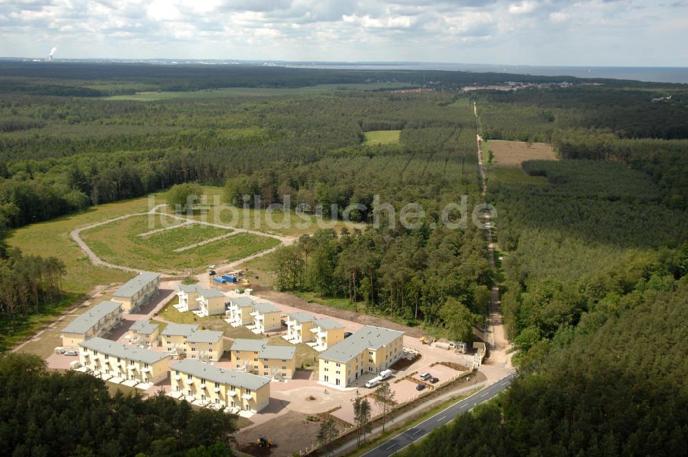 Luftaufnahme Ostseebad Graal-Müritz - Ferienwohnpark im Küstenwald der HAWO Bauträger KG in unmittelbarer Strandnähe im Ostseeheilbad Graal-Müritz