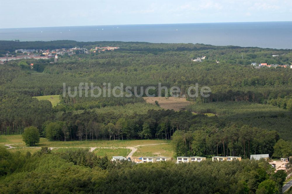 Luftbild Ostseebad Graal-Müritz - Ferienwohnpark im Küstenwald der HAWO Bauträger KG in unmittelbarer Strandnähe im Ostseeheilbad Graal-Müritz