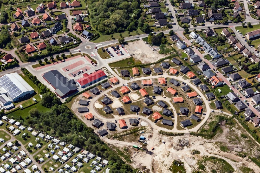 Großenbrode aus der Vogelperspektive: Ferienwohnungsanlage Holiday Vital Resort in Großenbrode im Bundesland Schleswig-Holstein, Deutschland