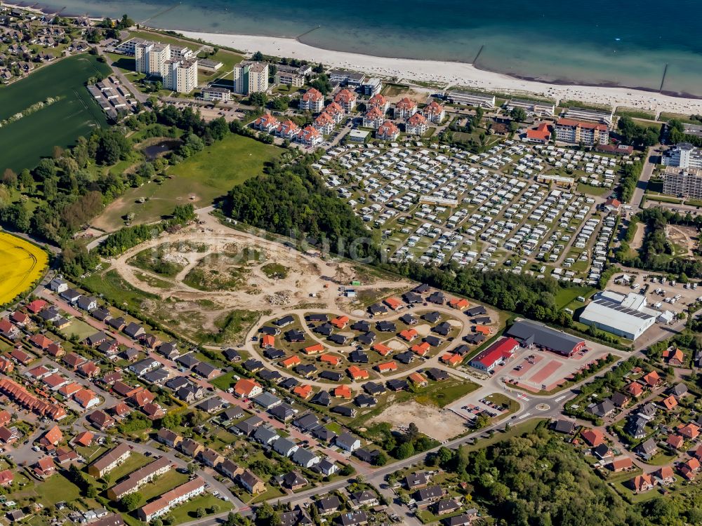 Großenbrode aus der Vogelperspektive: Ferienwohnungsanlage Holiday Vital Resort in Großenbrode im Bundesland Schleswig-Holstein, Deutschland