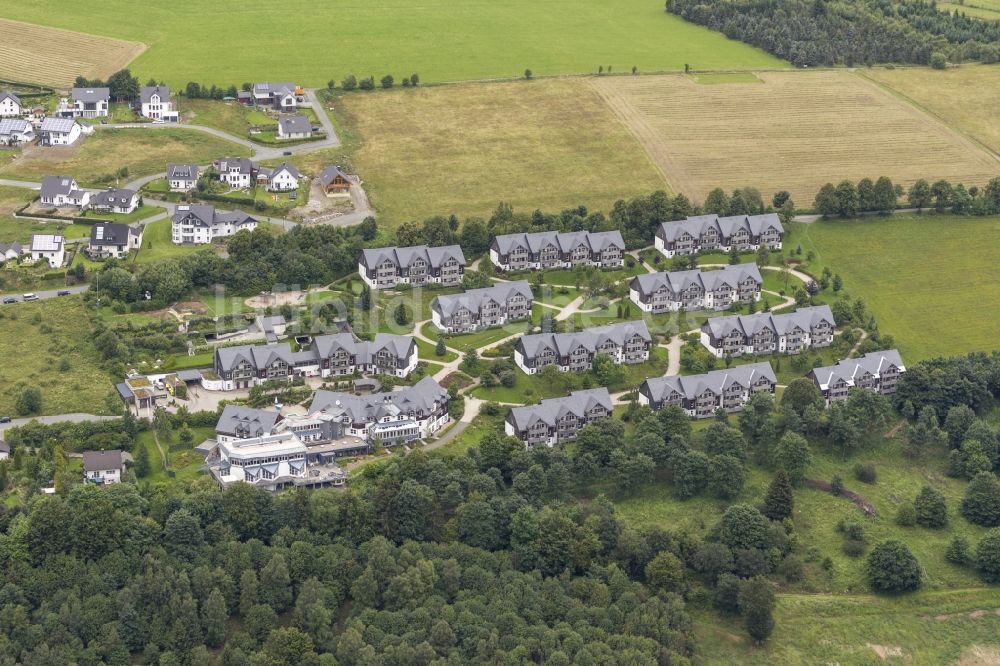 Winterberg aus der Vogelperspektive: Ferienwohnungsanlage in Winterberg im Bundesland Nordrhein-Westfalen NRW