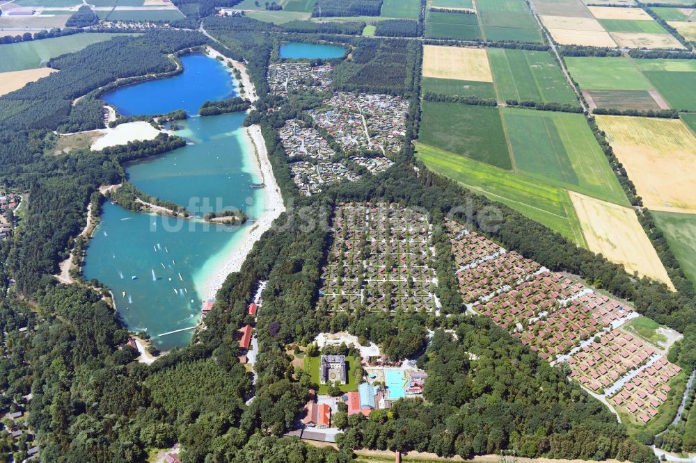 Haren (Ems) von oben - Ferienzentrum Schloss Dankern am Dankernsee in Haren (Ems) im Bundesland Niedersachsen, Deutschland