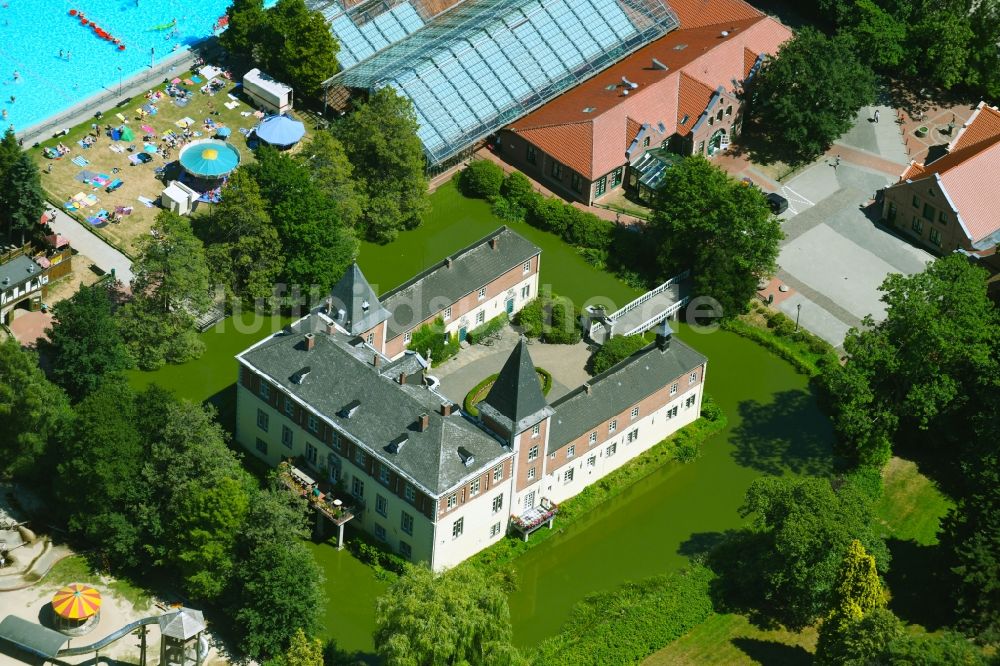 Luftaufnahme Haren (Ems) - Ferienzentrum Schloss Dankern am Dankernsee in Haren (Ems) im Bundesland Niedersachsen, Deutschland