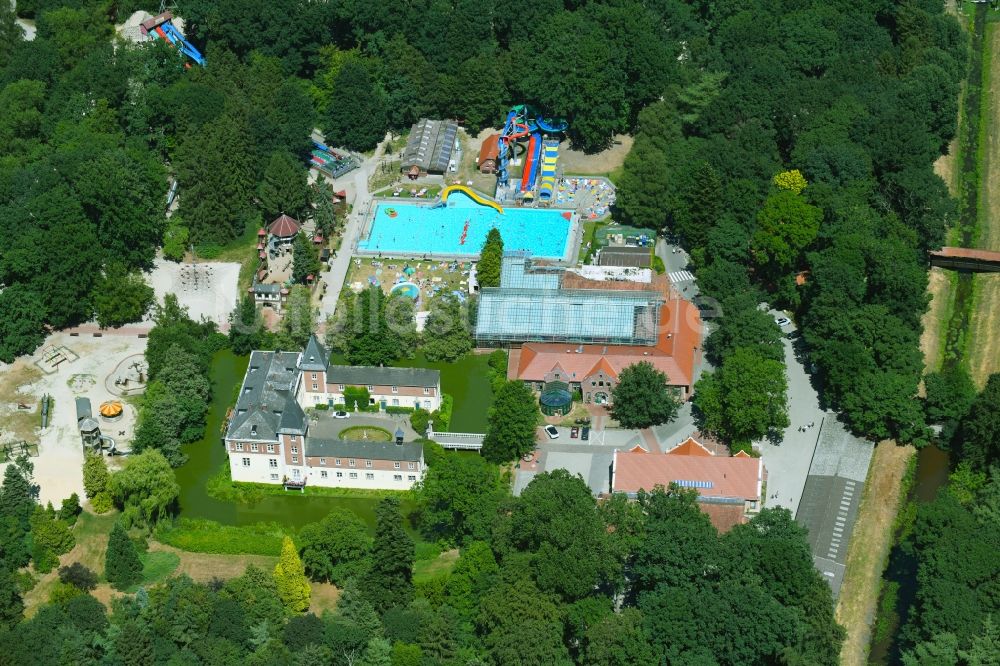 Haren (Ems) von oben - Ferienzentrum Schloss Dankern am Dankernsee in Haren (Ems) im Bundesland Niedersachsen, Deutschland