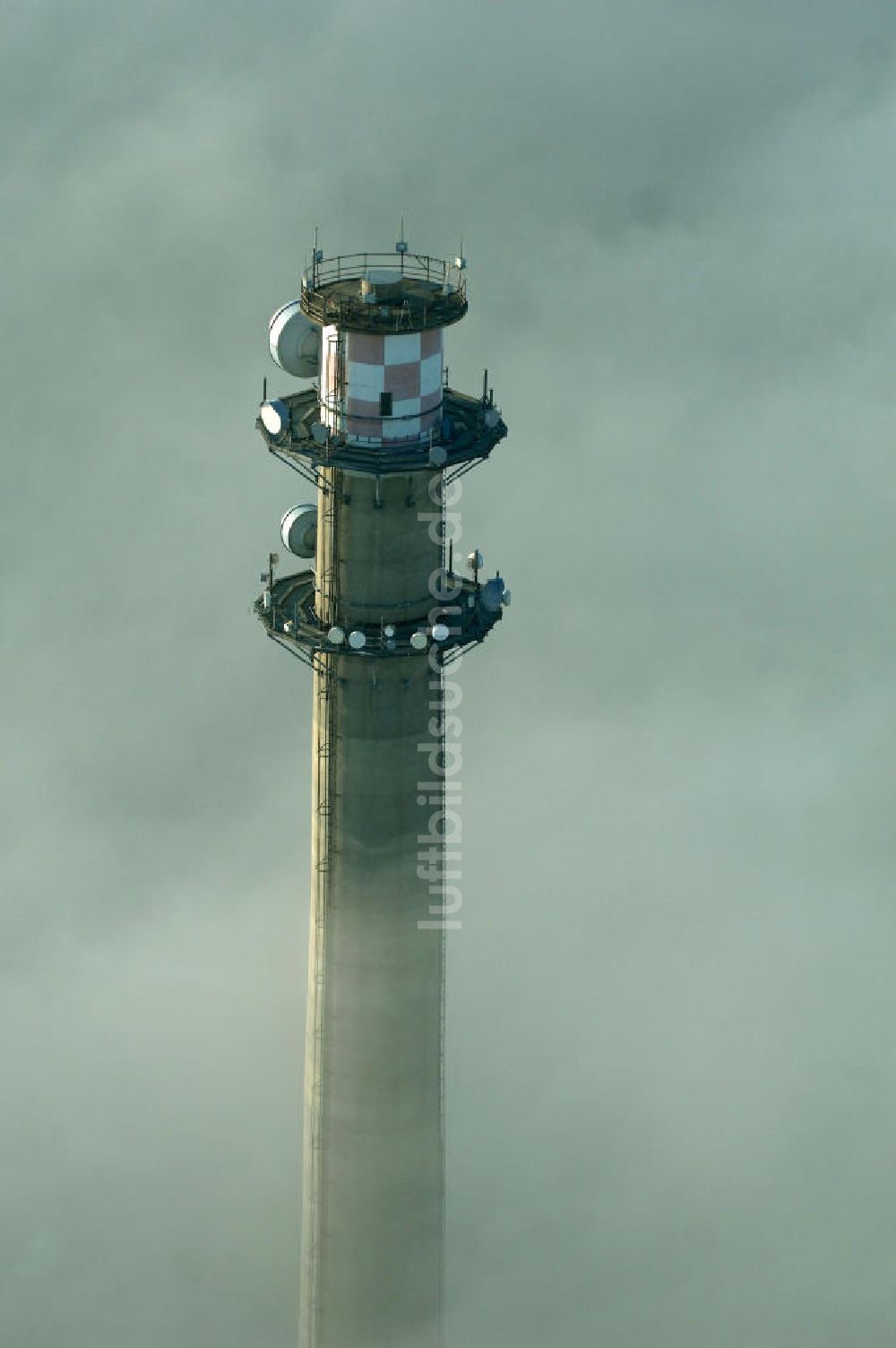 Dessau-Roßlau aus der Vogelperspektive: Fernmeldeturm in Dessau-Roßlau