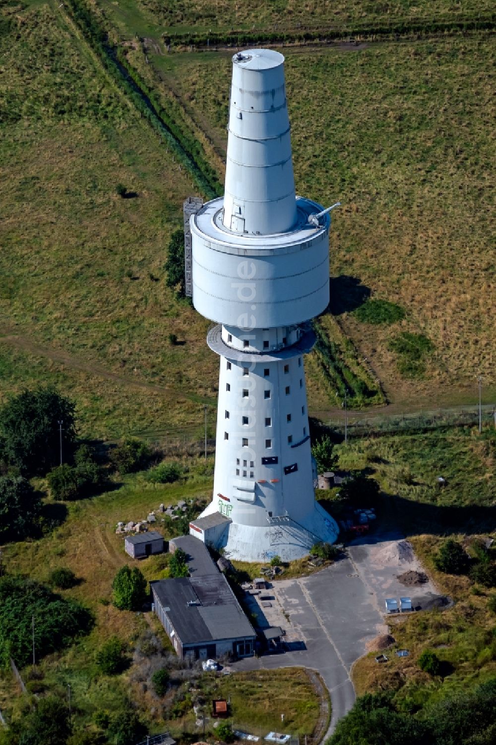 Pelzerhaken aus der Vogelperspektive: Fernmeldeturm Ehemaliger Fernmeldeturm M des Marinefernmeldesektors 73 Pelzerhaken in Pelzerhaken im Bundesland Schleswig-Holstein, Deutschland