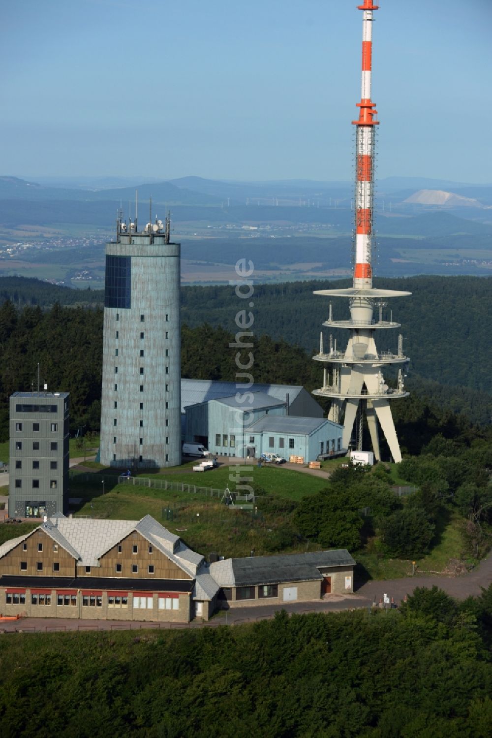 Brotterode aus der Vogelperspektive: Fernmeldeturm und Fernsehturm in Brotterode im Bundesland Thüringen