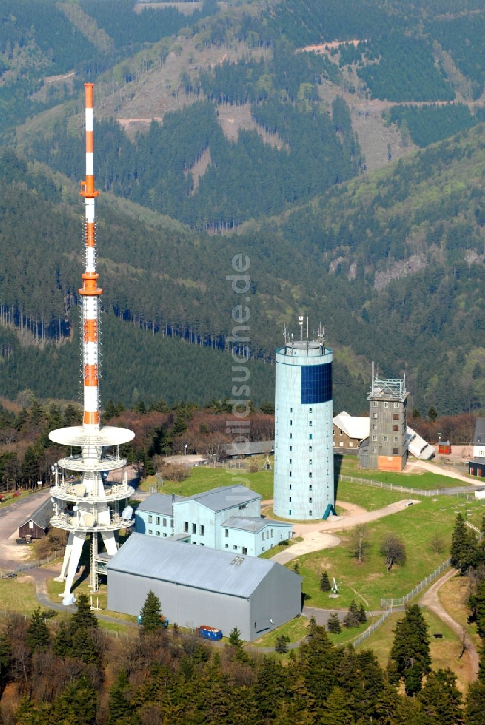 Luftaufnahme Kurort Brotterode - Fernmeldeturm und Fernsehturm in Brotterode im Bundesland Thüringen