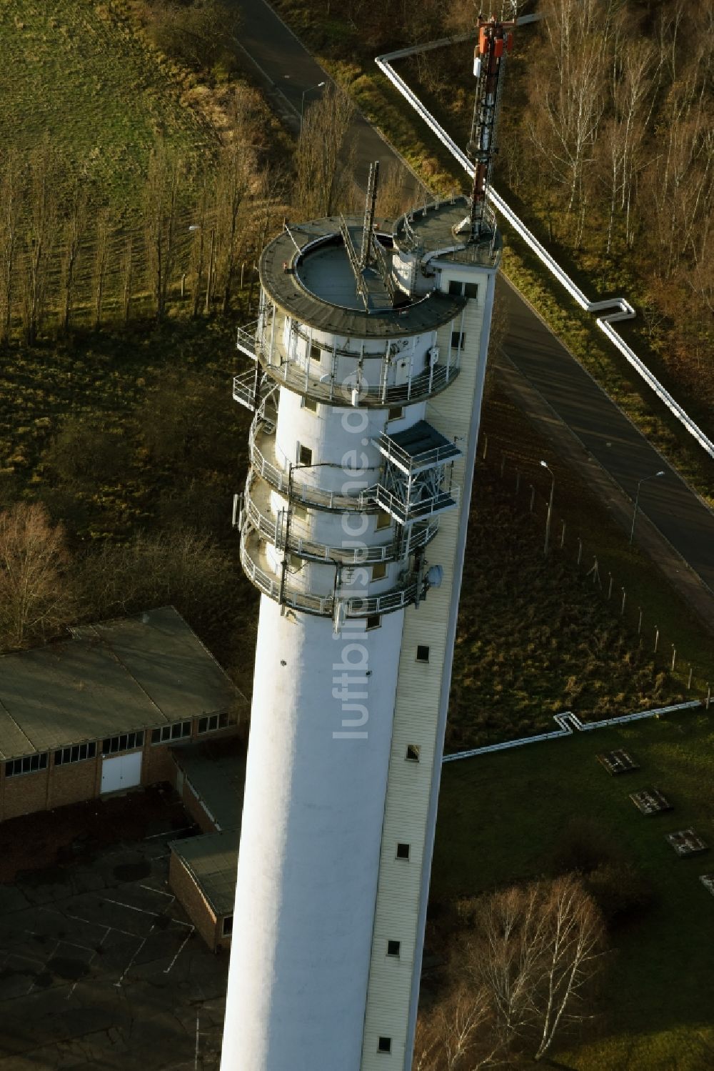 Frankfurt (Oder) aus der Vogelperspektive: Fernmeldeturm und Fernsehturm in Frankfurt (Oder) im Bundesland Brandenburg