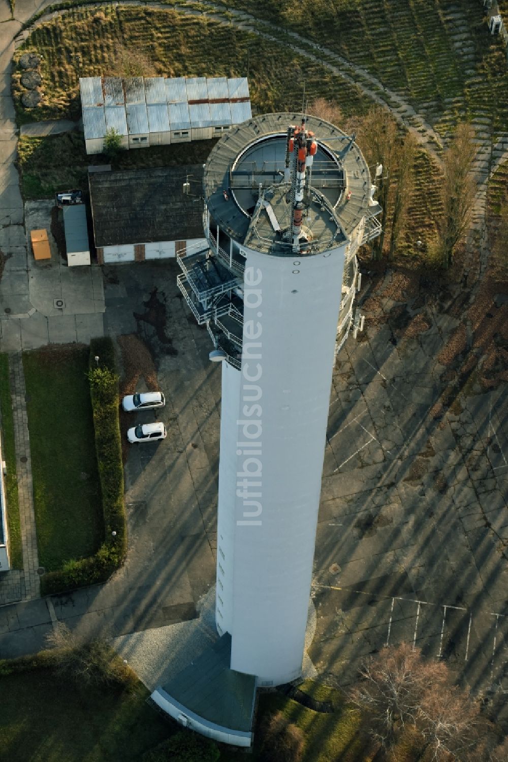 Luftbild Frankfurt (Oder) - Fernmeldeturm und Fernsehturm in Frankfurt (Oder) im Bundesland Brandenburg