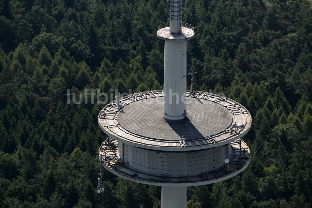 Linsburg von oben - Fernmeldeturm und Fernsehturm im Grinderwald im Süden von Linsburg im Bundesland Niedersachsen