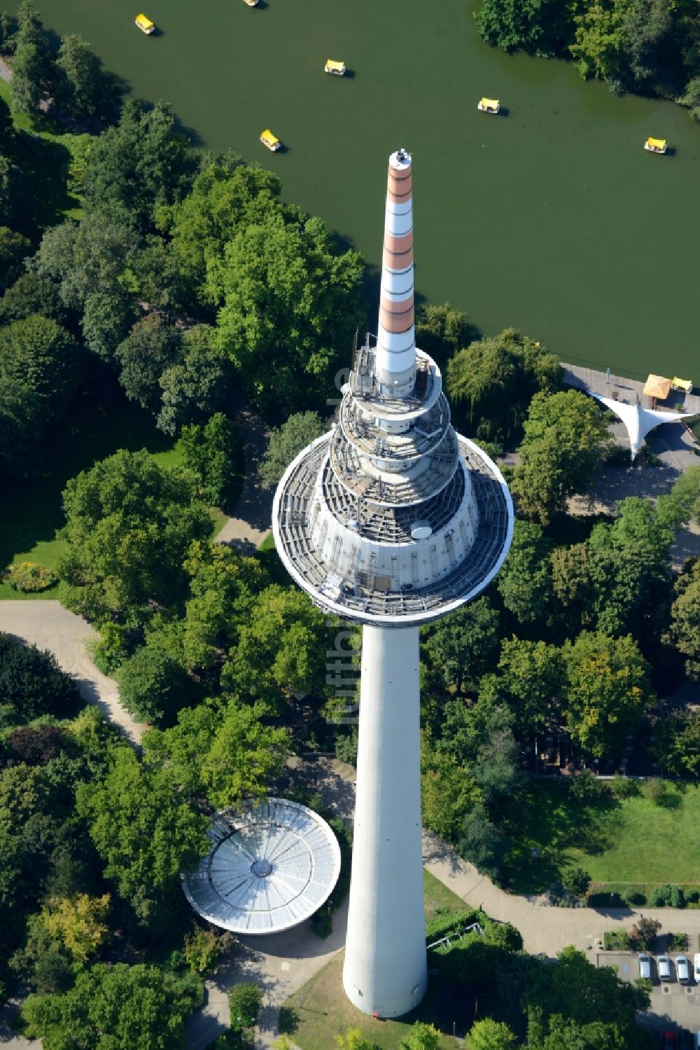 Mannheim von oben - Fernmeldeturm und Fernsehturm in Mannheim im Bundesland Baden-Württemberg