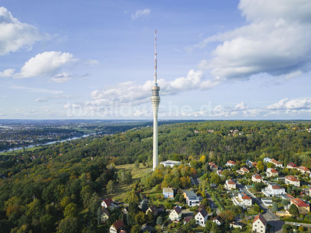 Luftaufnahme Dresden - Fernmeldeturm und Fernsehturm im Ortsteil Wachwitz in Dresden im Bundesland Sachsen, Deutschland