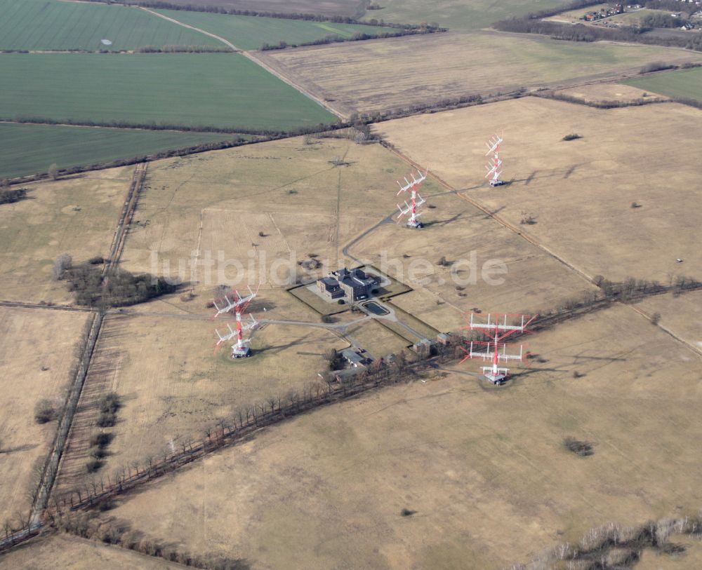 Weinberg aus der Vogelperspektive: Fernmeldeturm und Grundnetzsender Großfunkstelle Nauen in Weinberg im Bundesland Brandenburg, Deutschland