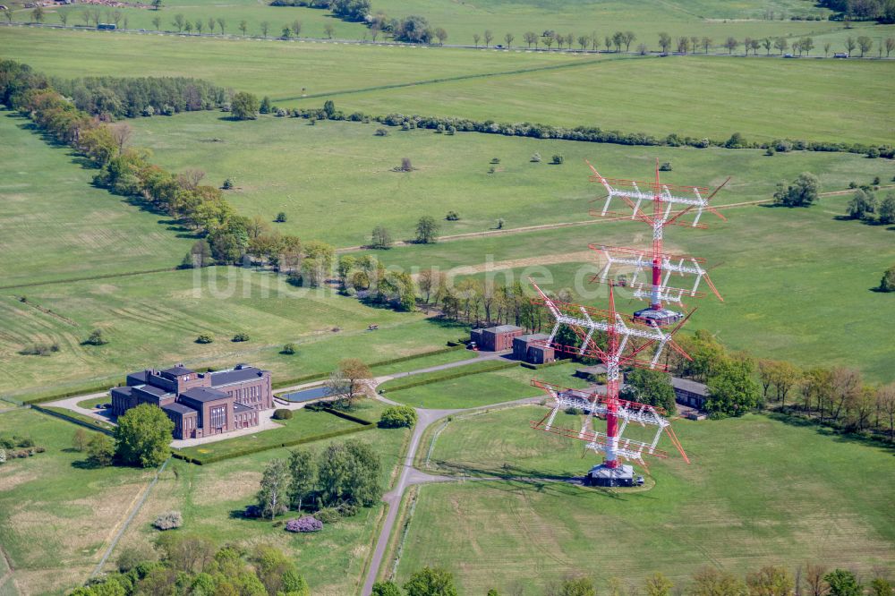 Weinberg von oben - Fernmeldeturm und Grundnetzsender Großfunkstelle Nauen in Weinberg im Bundesland Brandenburg, Deutschland