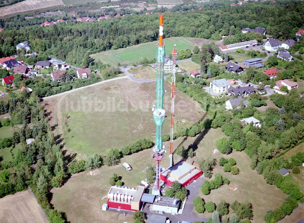 Würzburg von oben - Fernmeldeturm und Grundnetzsender Sendeturm Würzburg-Frankenwarte in Würzburg im Bundesland Bayern, Deutschland