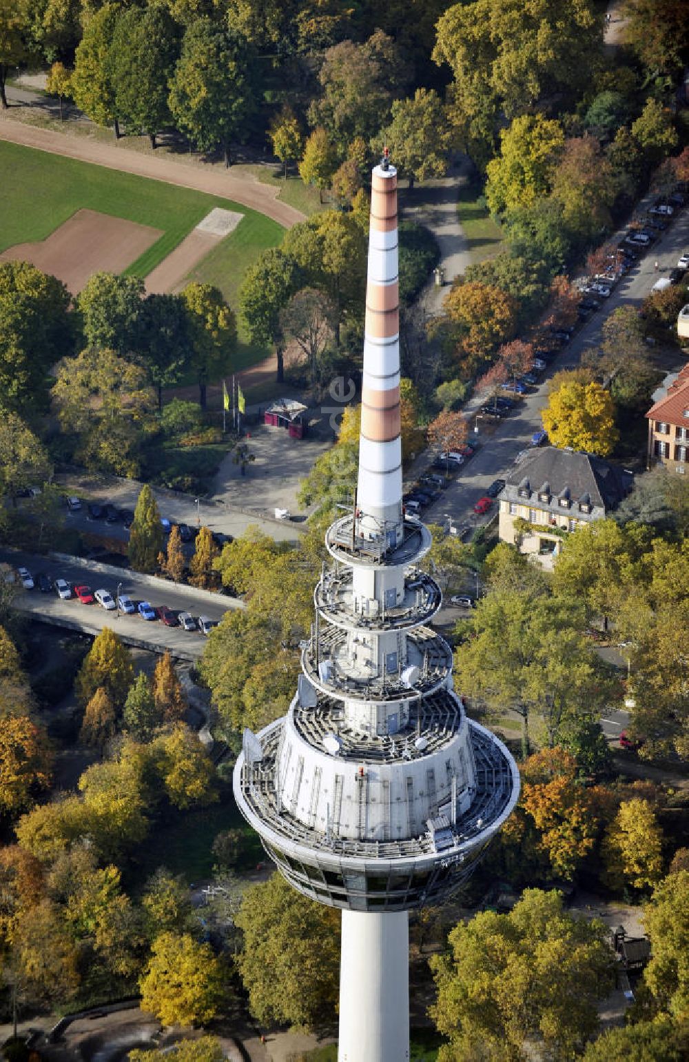 Mannheim von oben - Fernmeldeturm Mannheim