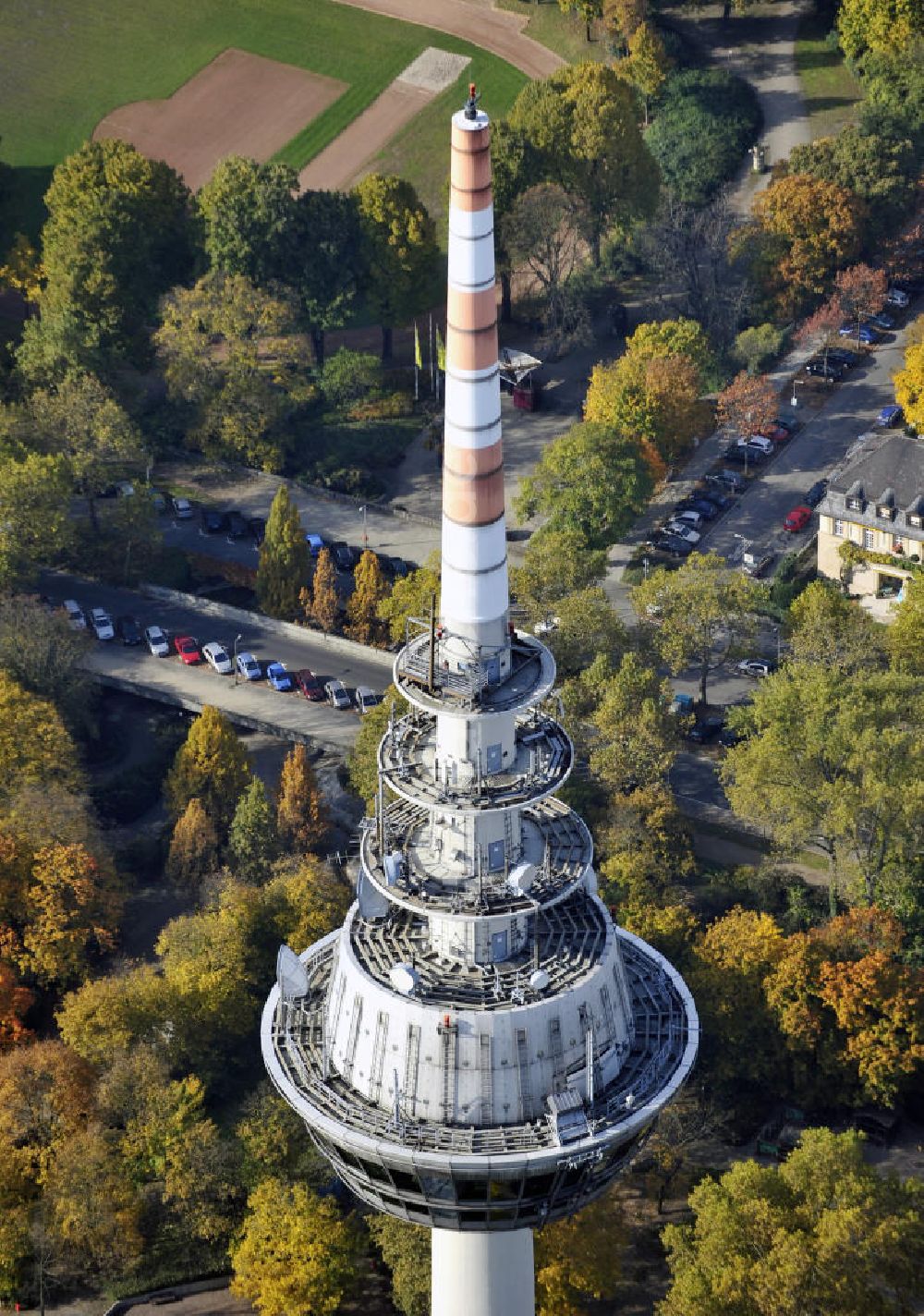 Mannheim aus der Vogelperspektive: Fernmeldeturm Mannheim