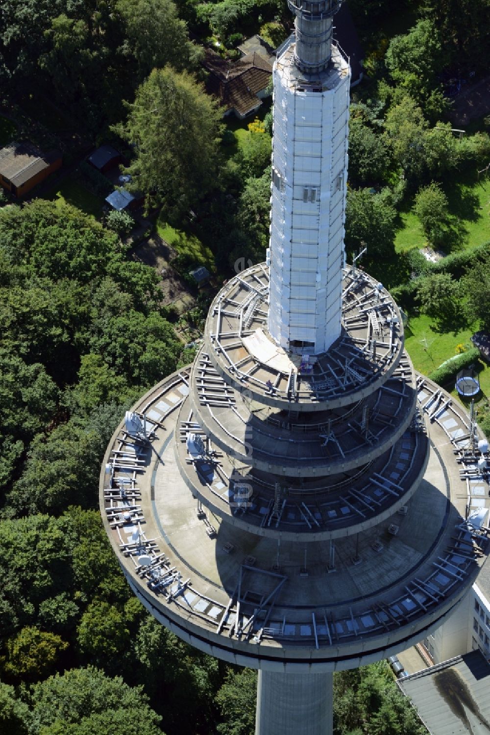 Luftbild Kiel - Fernmeldeturm im Vieburger Gehölz in Kiel im Bundesland Schleswig-Holstein