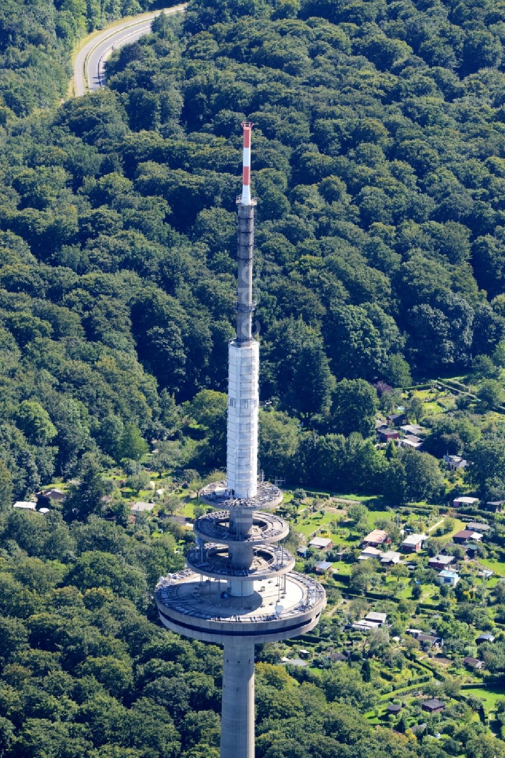 Luftbild Kiel - Fernmeldeturm im Vieburger Gehölz in Kiel im Bundesland Schleswig-Holstein