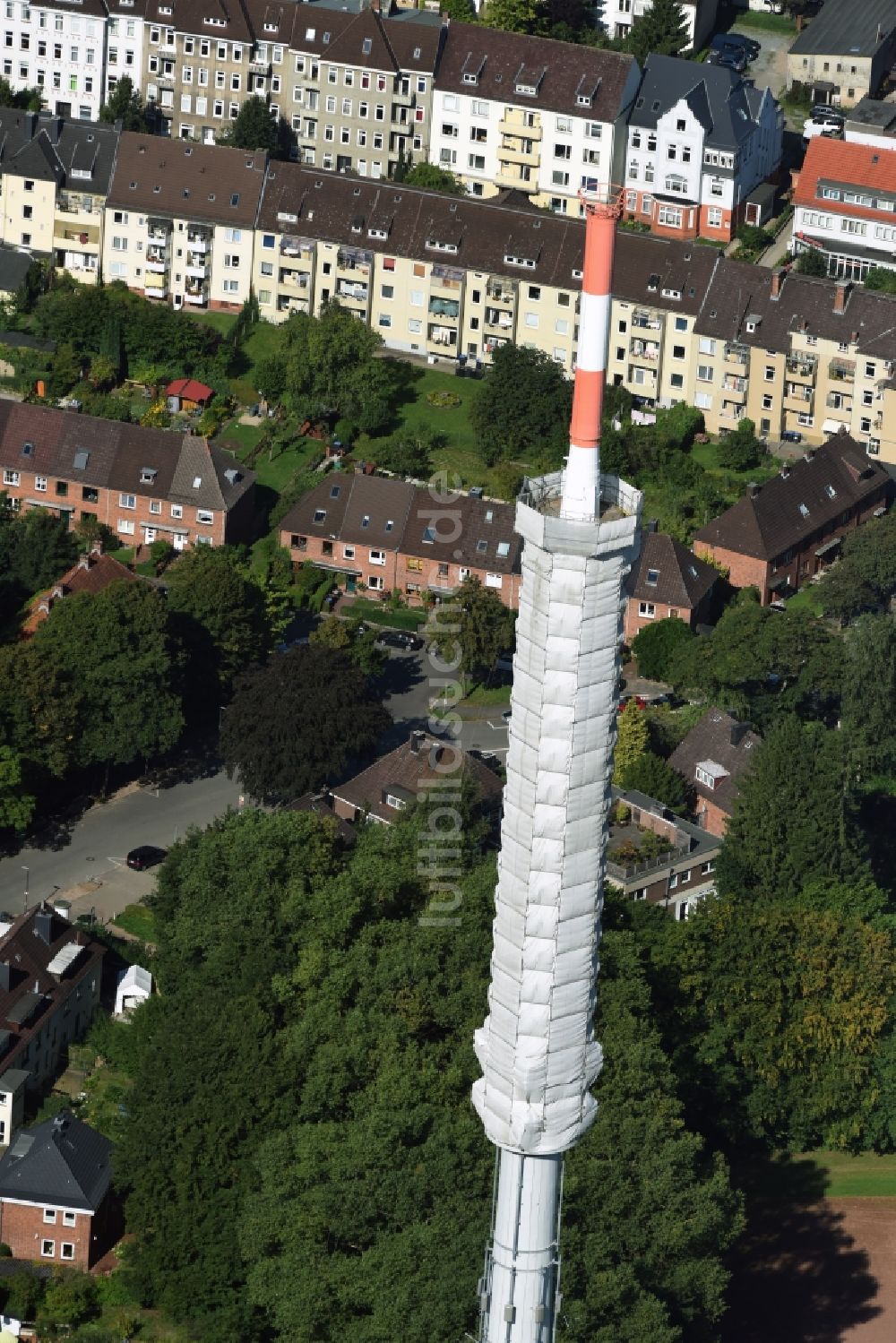 Kiel aus der Vogelperspektive: Fernmeldeturm im Vieburger Gehölz in Kiel im Bundesland Schleswig-Holstein