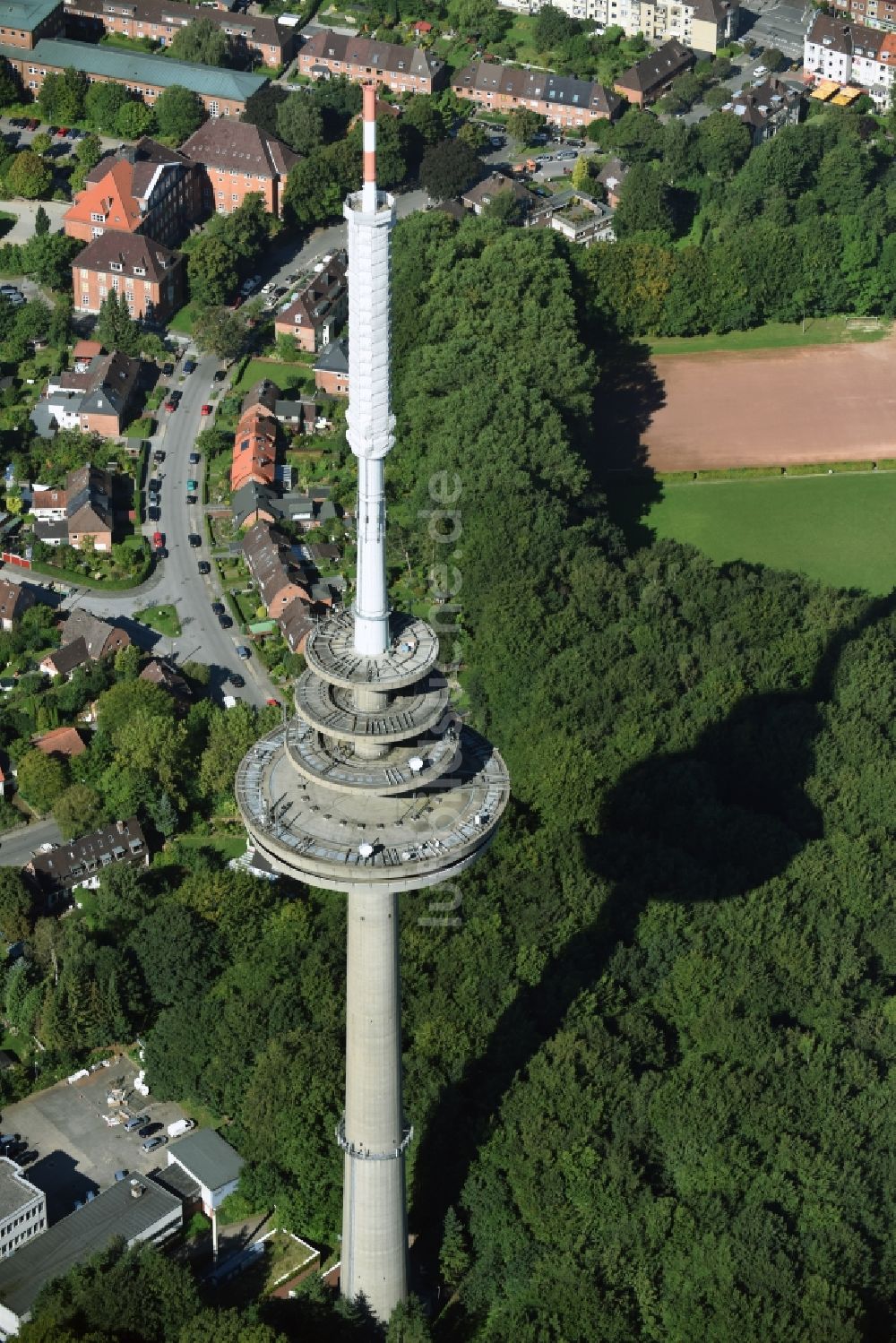 Kiel aus der Vogelperspektive: Fernmeldeturm im Vieburger Gehölz in Kiel im Bundesland Schleswig-Holstein