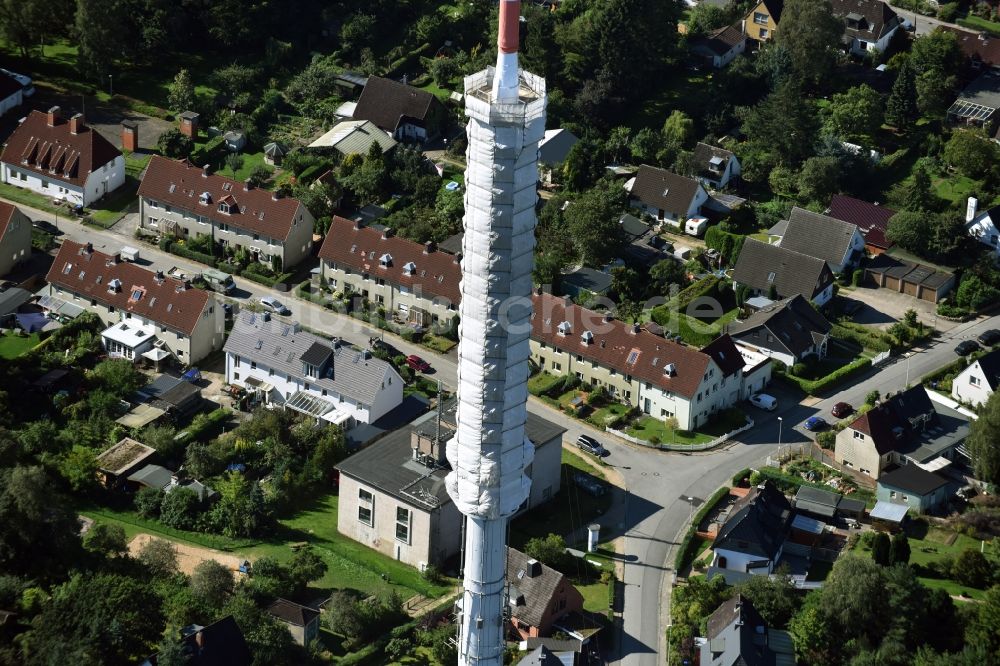 Luftaufnahme Kiel - Fernmeldeturm im Vieburger Gehölz in Kiel im Bundesland Schleswig-Holstein