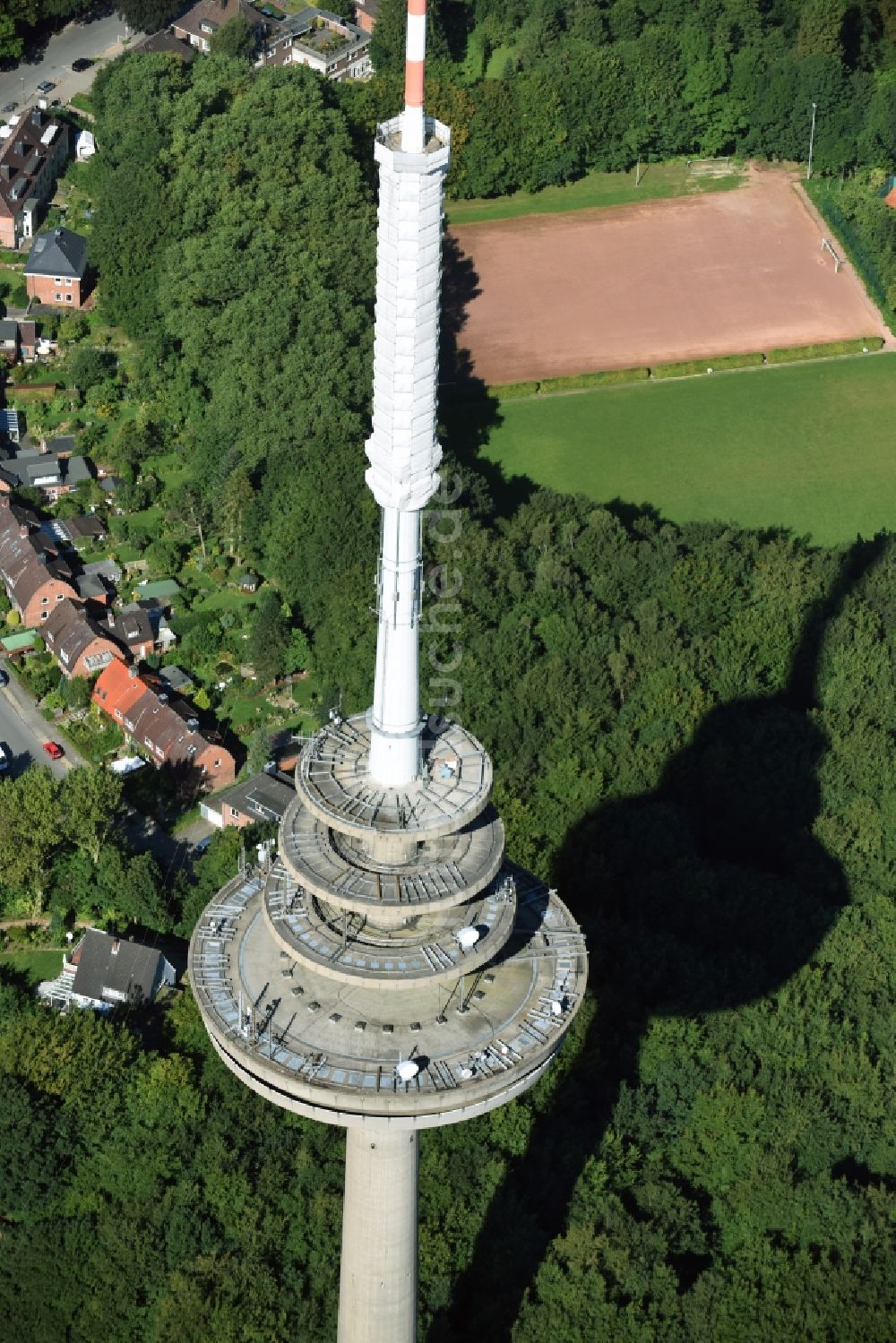 Luftbild Kiel - Fernmeldeturm im Vieburger Gehölz in Kiel im Bundesland Schleswig-Holstein