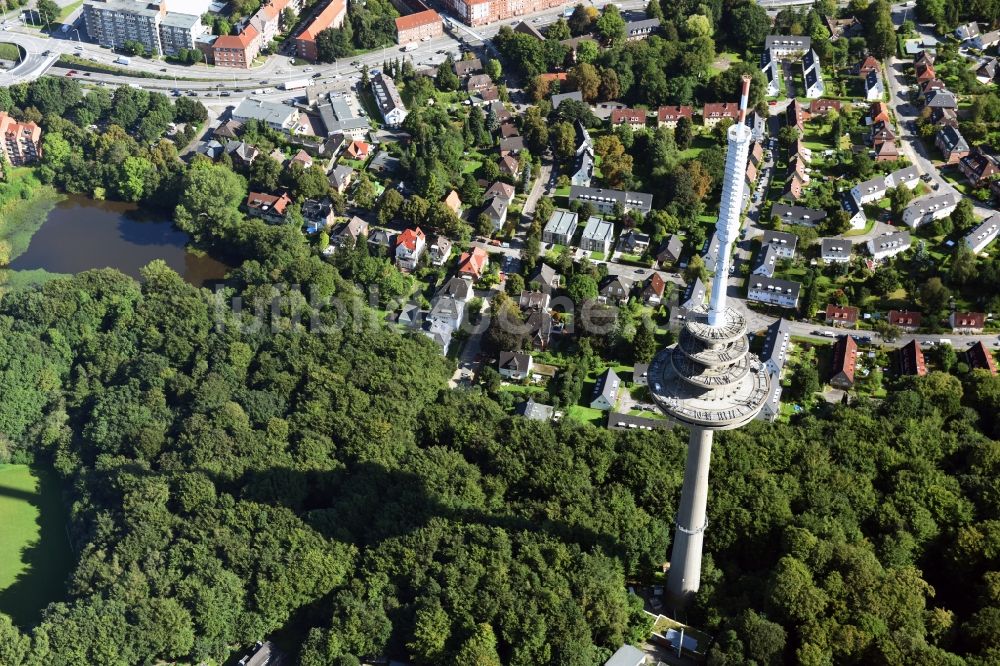 Luftaufnahme Kiel - Fernmeldeturm im Vieburger Gehölz in Kiel im Bundesland Schleswig-Holstein