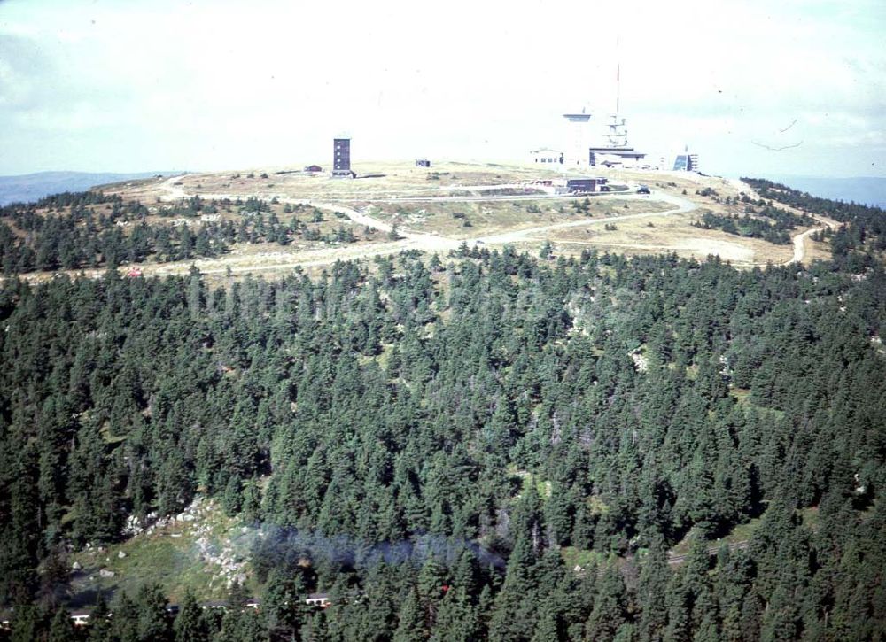 Brocken aus der Vogelperspektive: Fernseh- und Sendeanlagen auf dem Brocken im Harz