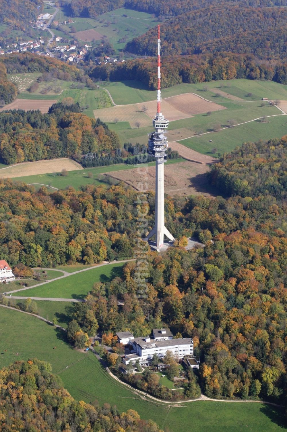 Luftaufnahme Bettingen - Fernsehturm und Reha Klinik St. Chrischona in Bettingen in der Schweiz