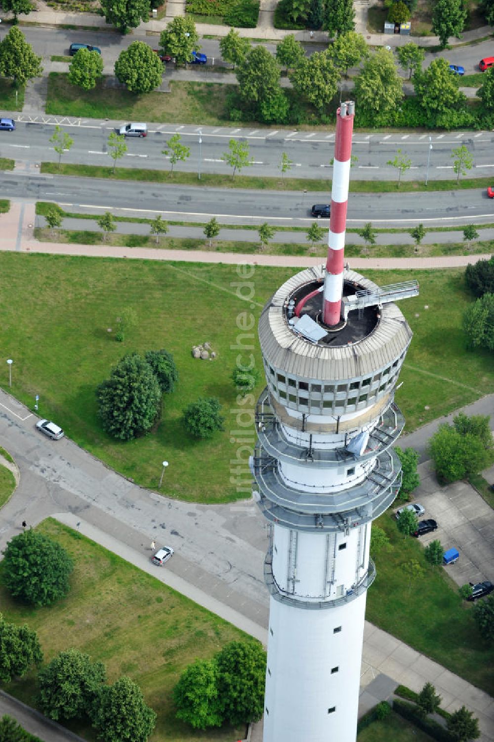 Schwerin aus der Vogelperspektive: Fernsehturm Schwerin