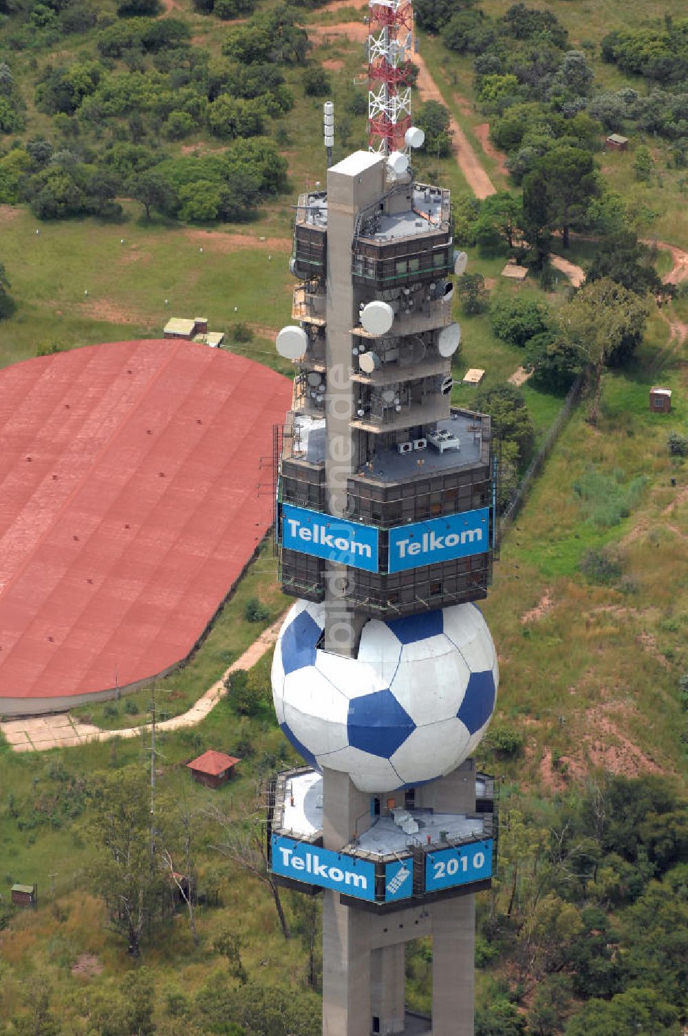 Pretoria von oben - Fernsehturm / TV Tower / John Vorster Tower in Pretoria Südafrika / South Africa