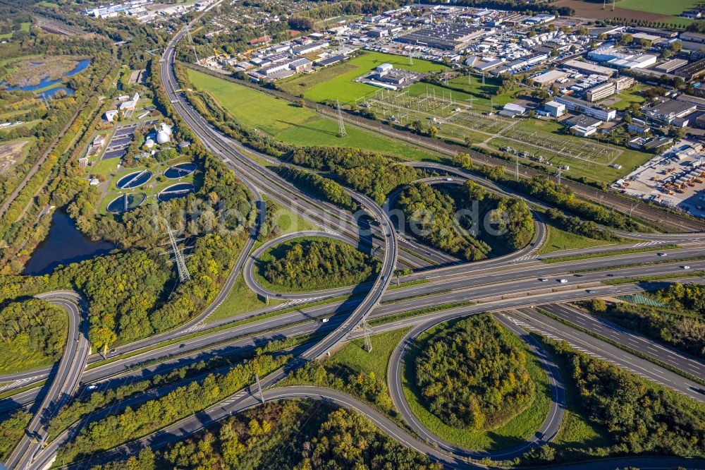 Luftbild Dortmund - Fernstraße Abfahrt der Bundesstraße B236 im Ortsteil Alt-Scharnhorst in Dortmund im Bundesland Nordrhein-Westfalen, Deutschland