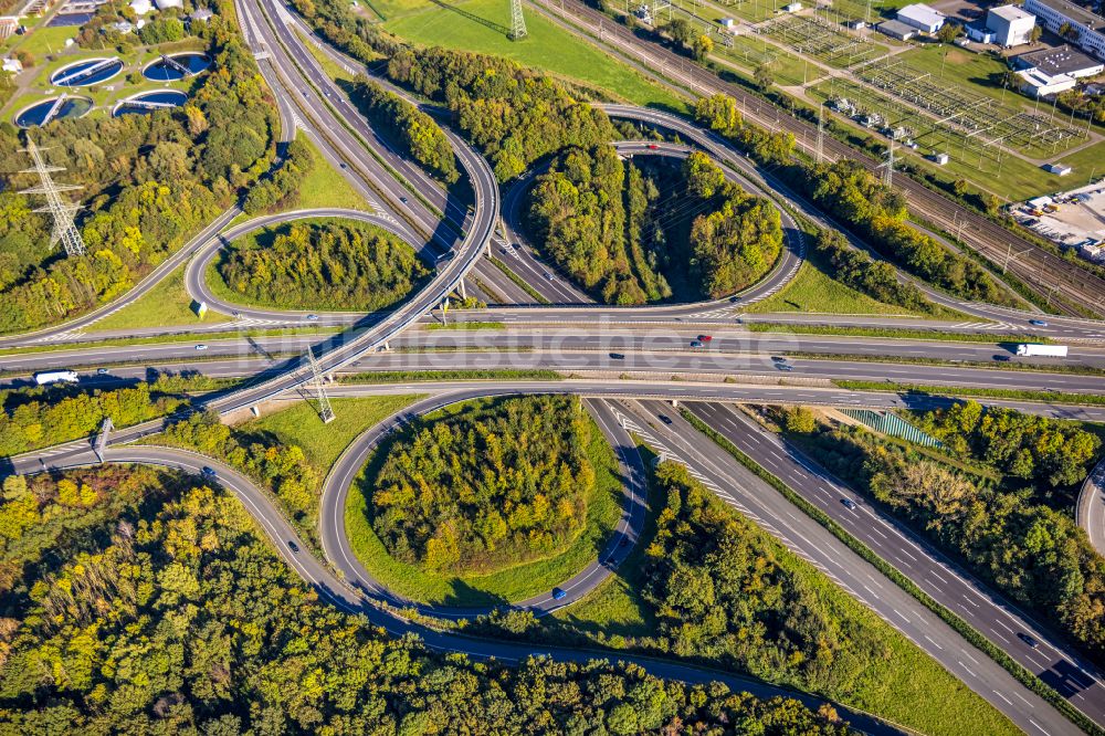 Luftaufnahme Dortmund - Fernstraße Abfahrt der Bundesstraße B236 im Ortsteil Alt-Scharnhorst in Dortmund im Bundesland Nordrhein-Westfalen, Deutschland