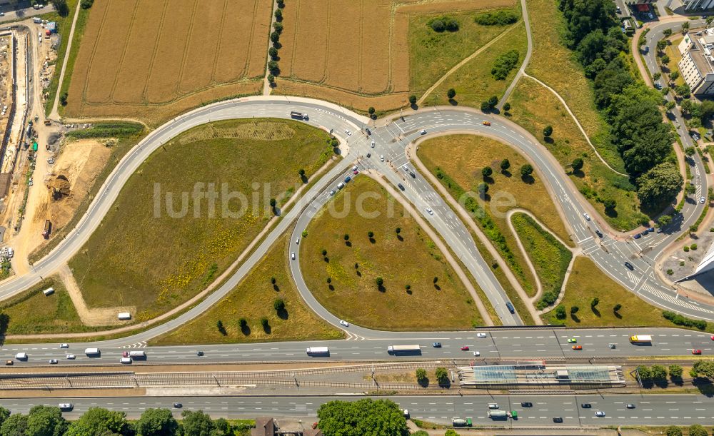 Dortmund von oben - Fernstraße Abfahrt der Bundesstraße B1 im Ortsteil Aplerbeck in Dortmund im Bundesland Nordrhein-Westfalen, Deutschland