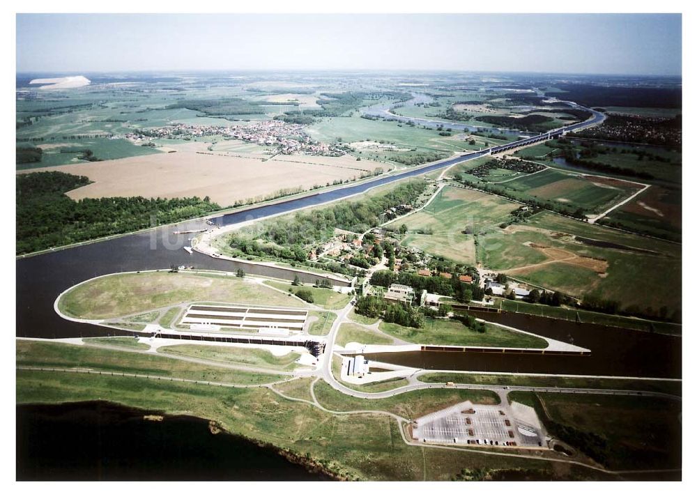 Rothensee / Sachsen - Anhalt von oben - Fertig ausgebaute Schleuse Rotensee zwischen Mittellandkanal und Elbe - Havel Kanal am Wasserstraßenkreuz Magdeburg