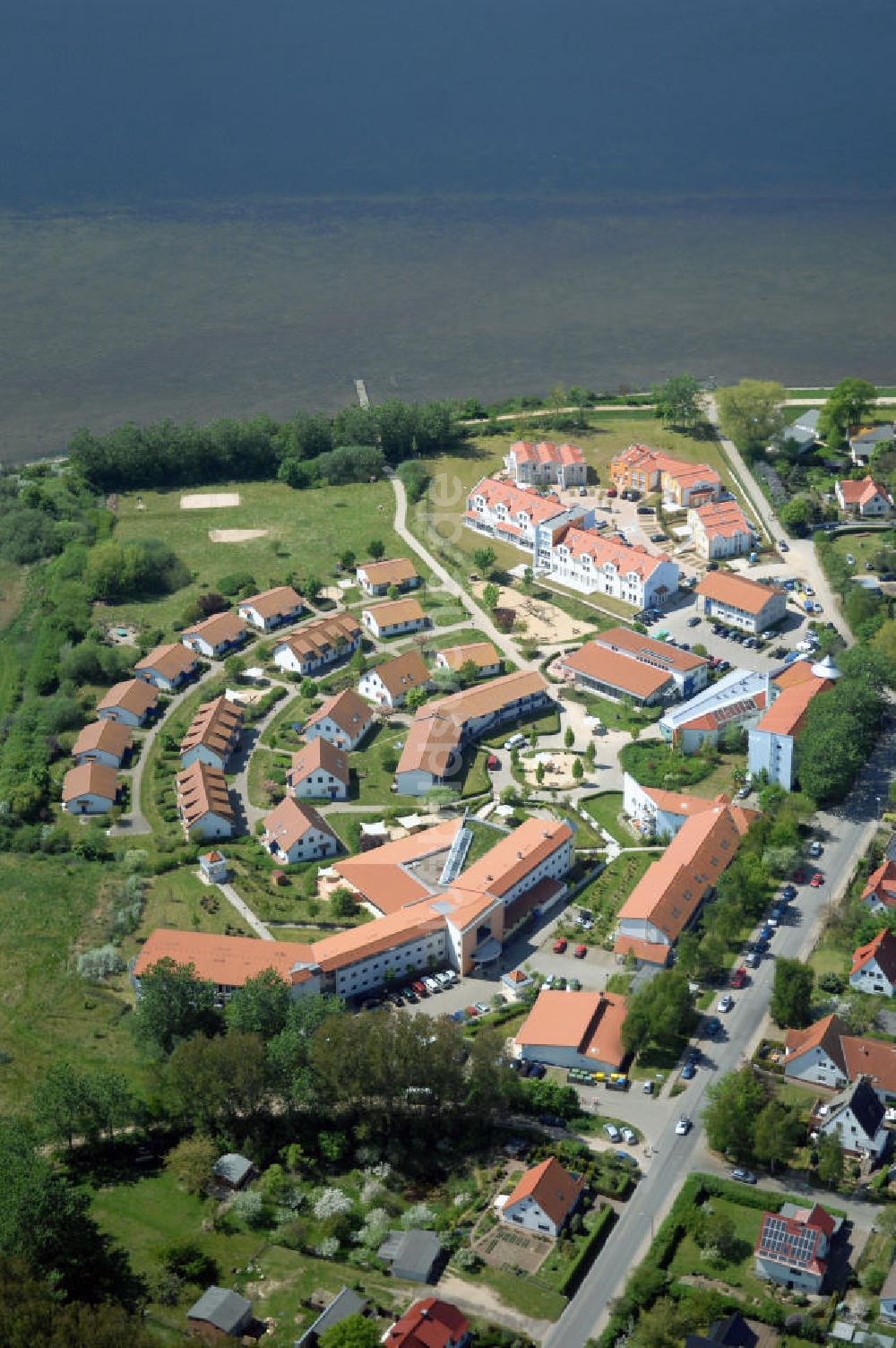 Luftaufnahme Rerik - Fertig ausgebautes Feriendorf der AWO-SANO GmbH in Rerik / Mecklenburg Vorpommern