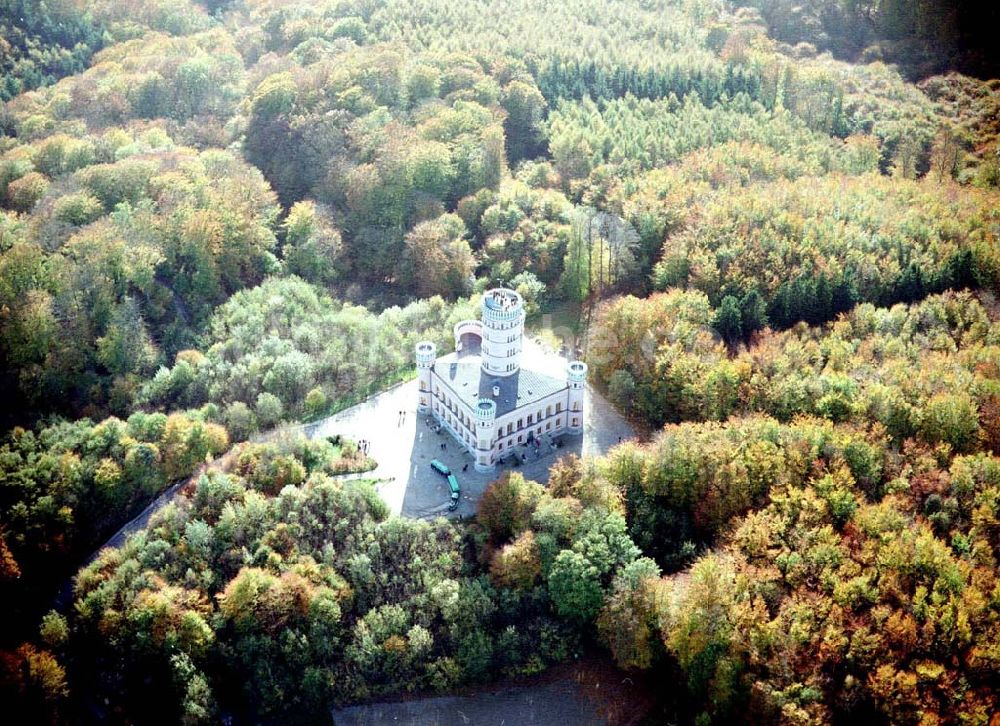 Luftbild Granitz auf Rügen / MV - Fertig rekonstruiertes Jagdschloß Granitz auf Rügen.